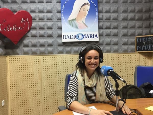Gema Sáez, profesora UFV, habla sobre el compromiso en Radio María | UFV 1811-21 Gema Sáez, profesora UFV, habla sobre el compromiso en Radio María | UFV Estudiar en Universidad Privada Madrid