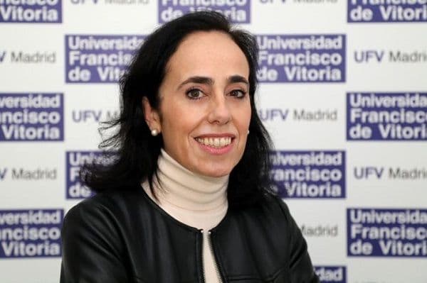 Elena Postigo, directora del Instituto de Bioética de la UFV, explica en COPE el documento ‘La vejez, nuestro futuro’ firmado por la Academia Pontificia de la vida sobre el problema de la soledad y el rechazo de los ancianos | UFV 1_elena-postigo Elena Postigo, directora del Instituto de Bioética de la UFV, explica en COPE el documento ‘La vejez, nuestro futuro’ firmado por la Academia Pontificia de la vida sobre el problema de la soledad y el rechazo de los ancianos | UFV Estudiar en Universidad Privada Madrid