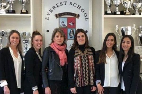 Un grupo de alumnas de Educación Infantil presentan su taller para padres en el Colegio Everest | UFV 22a9529f-03a5-4dff-9dbc-f1359d074645 Un grupo de alumnas de Educación Infantil presentan su taller para padres en el Colegio Everest | UFV Estudiar en Universidad Privada Madrid