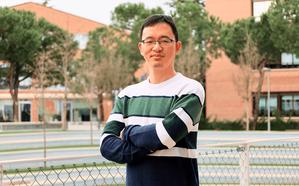 El Dr. Amos Guang-Zhong Yin, investigador de la UFV, recibe la prestigiosa Ayuda Ramón y Cajal para su trabajo en polímeros sostenibles | UFV 250305_foto-portada-noticia-ED El Dr. Amos Guang-Zhong Yin, investigador de la UFV, recibe la prestigiosa Ayuda Ramón y Cajal para su trabajo en polímeros sostenibles | UFV Estudiar en Universidad Privada Madrid