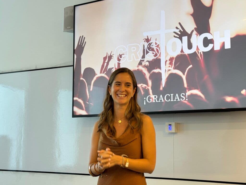 CrisTouch, la App católica para jóvenes, triunfa en México con el apoyo de la Universidad Francisco de Vitoria | UFV 90cff1c4-3a1b-4bc7-a702-0388722034ec-1024x768 CrisTouch, la App católica para jóvenes, triunfa en México con el apoyo de la Universidad Francisco de Vitoria | UFV Estudiar en Universidad Privada Madrid