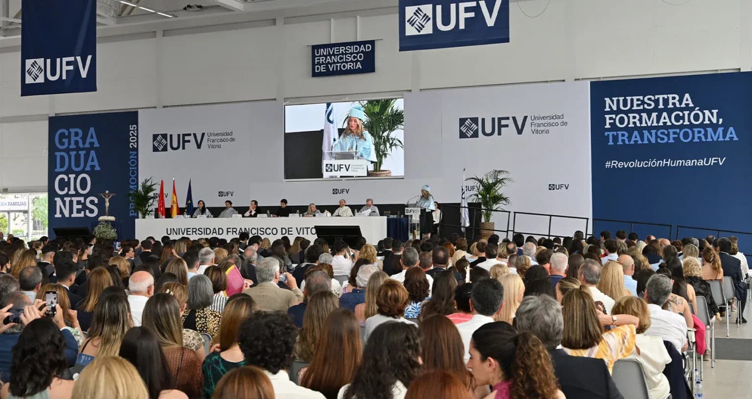 Facultad de Ciencias de la Comunicación Acto-Graduaciones_ufv-WEB-1536x816.jpg Facultad de Ciencias de la Comunicación Estudiar en Universidad Privada Madrid
