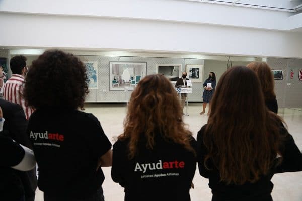 La Universidad Francisco de Vitoria organiza el 16 de diciembre la subasta benéfica AyudARTE para crear una bolsa de becas para los alumnos afectados por la COVID-19 | UFV Ayudarte-2 La Universidad Francisco de Vitoria organiza el 16 de diciembre la subasta benéfica AyudARTE para crear una bolsa de becas para los alumnos afectados por la COVID-19 | UFV Estudiar en Universidad Privada Madrid