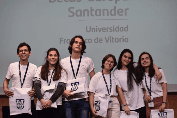 Los 200 mejores estudiantes españoles de bachillerato se han reunido en la final de Becas Europa Santander XVIII | Noticias de Actualidad UFV | UFV Becas-santander Los 200 mejores estudiantes españoles de bachillerato se han reunido en la final de Becas Europa Santander XVIII | Noticias de Actualidad UFV | UFV Estudiar en Universidad Privada Madrid