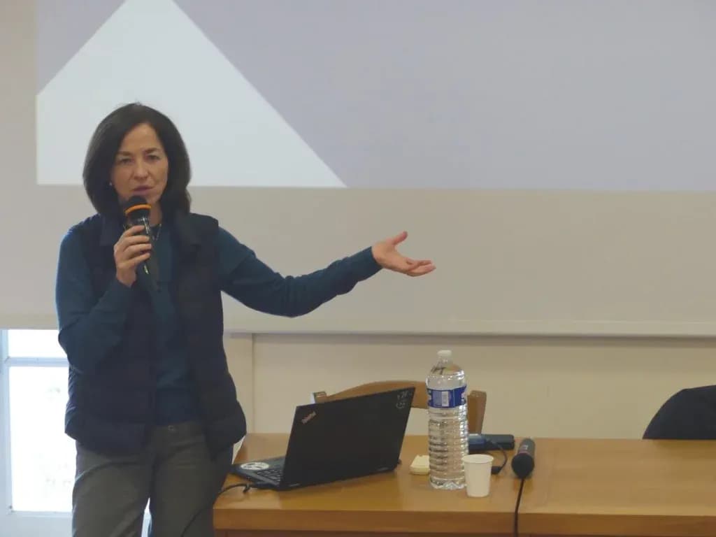 El CEV impulsa en Francia una educación centrada en virtudes para transformar comunidades educativas | UFV CEV-noticia-17-de-eenro-2025-1024x768 El CEV impulsa en Francia una educación centrada en virtudes para transformar comunidades educativas | UFV Estudiar en Universidad Privada Madrid