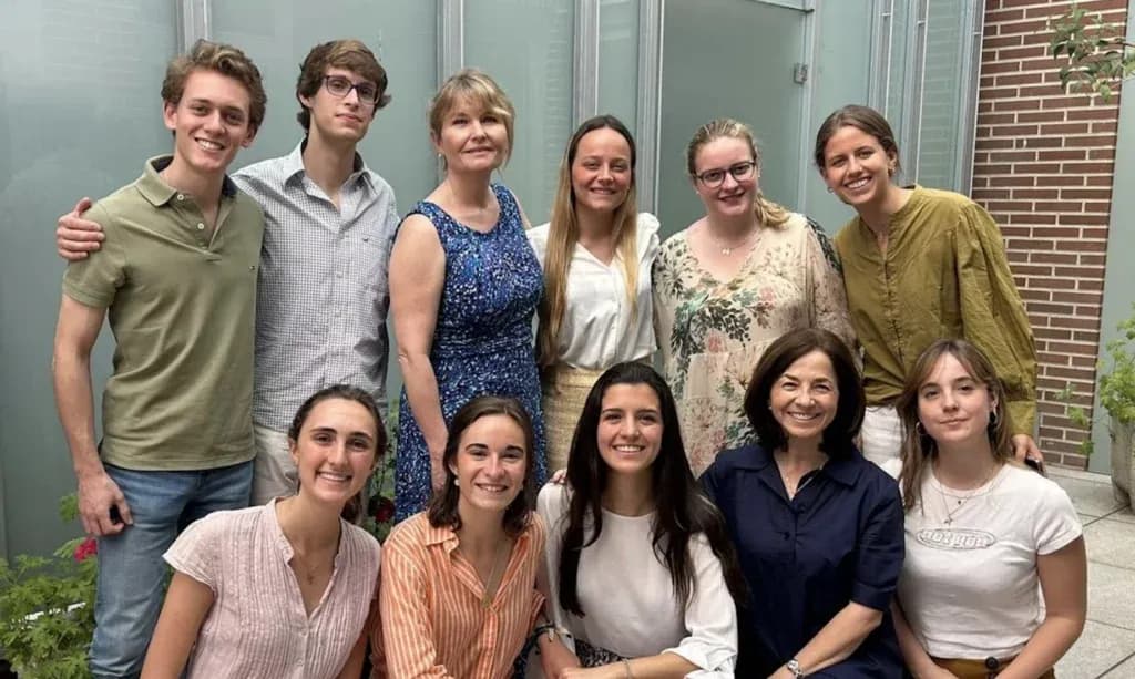La profesora Liz Gulliford visita la UFV para reflexionar sobre virtudes y tecnología | UFV CEV-noticia-30-31-de-mayo-4-e1760611835743-1024x613 La profesora Liz Gulliford visita la UFV para reflexionar sobre virtudes y tecnología | UFV Estudiar en Universidad Privada Madrid