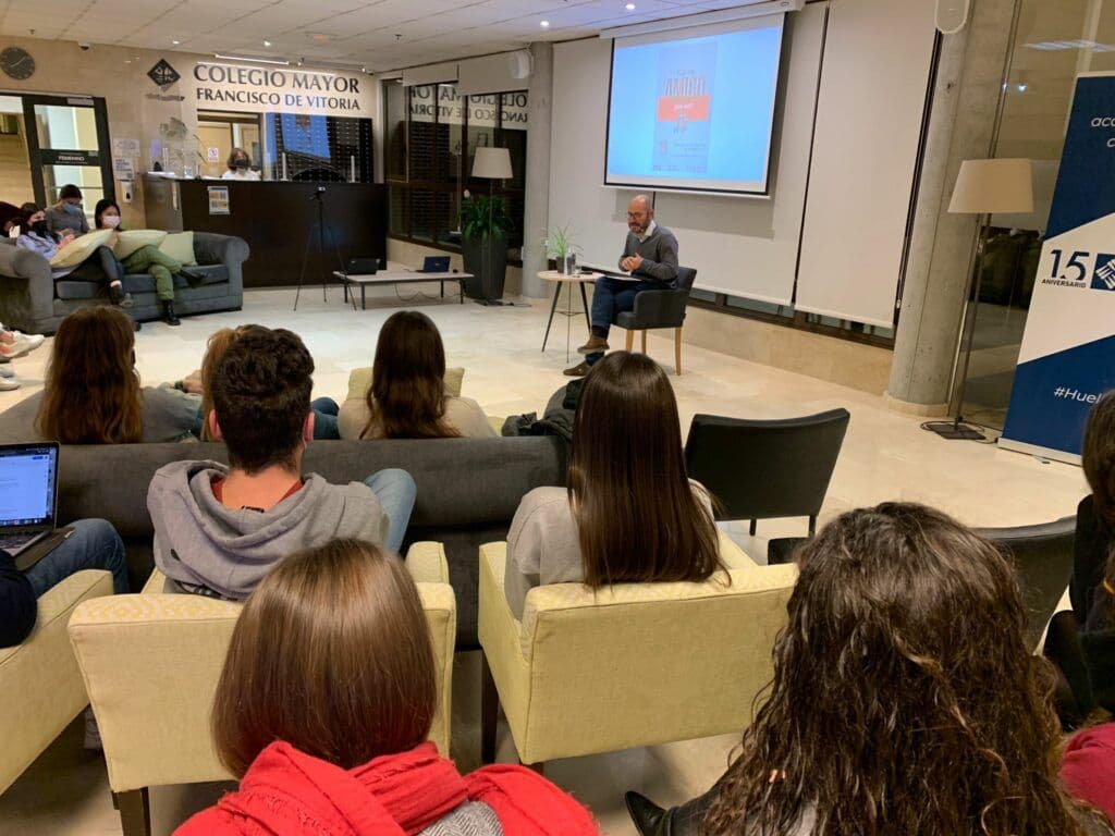 Gonzalo Barriga visita el Colegio Mayor como ponente del tercer encuentro del Foro Aprendamos a Amar| Noticias de Actualidad UFV | UFV CM-AaA-3-1024x768 Gonzalo Barriga visita el Colegio Mayor como ponente del tercer encuentro del Foro Aprendamos a Amar| Noticias de Actualidad UFV | UFV Estudiar en Universidad Privada Madrid