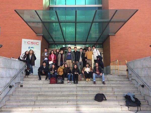 Profesores y alumnos de los Grados en Humanidades y Filosofía Política y Economía (FPE) asisten a una actividad sobre Teatro Griego y son recibidos en el CSIC | UFV CSIC_1 Profesores y alumnos de los Grados en Humanidades y Filosofía Política y Economía (FPE) asisten a una actividad sobre Teatro Griego y son recibidos en el CSIC | UFV Estudiar en Universidad Privada Madrid