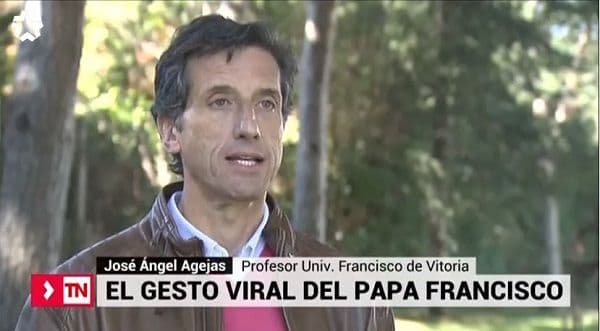 El catedrático José Angel Agejas aclara en TeleMadrid el polémico gesto del Papa Francisco | UFV Captura-8-1 El catedrático José Angel Agejas aclara en TeleMadrid el polémico gesto del Papa Francisco | UFV Estudiar en Universidad Privada Madrid