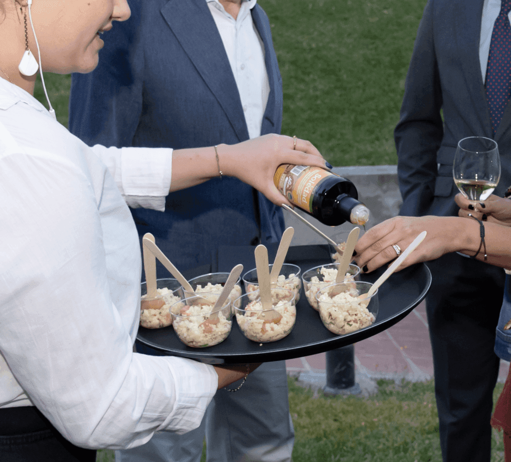 La UFV organiza la Gala “GastroUFV” para recaudar fondos para el comedor social Emmanuel en Medellín | UFV Captura-de-pantalla-2024-06-05-a-las-11.17.54-1024x925 La UFV organiza la Gala “GastroUFV” para recaudar fondos para el comedor social Emmanuel en Medellín | UFV Estudiar en Universidad Privada Madrid