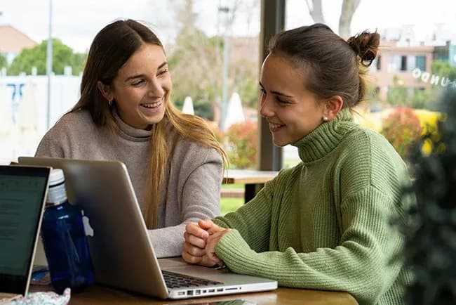 PLAN DE ESTUDIOS DOBLE GRADO BUSINESS ANALYTICS + INFORMÁTICA | UFV Doble-Grado-Analisis-de-Datos-y-de-Negocios-International-Business-Management-IBM PLAN DE ESTUDIOS DOBLE GRADO BUSINESS ANALYTICS + INFORMÁTICA | UFV Estudiar en Universidad Privada Madrid