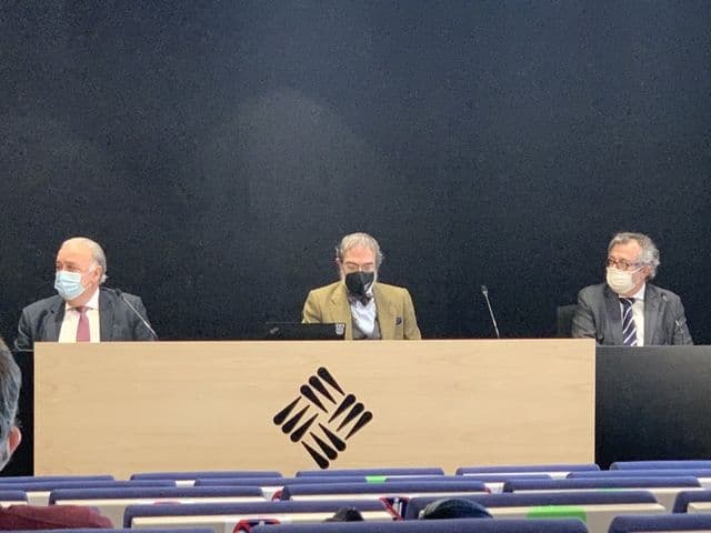 Mesa redonda ‘Historia, memoria, política. Reflexión sobre el sentido de la Historia’, organizado por el Foro Hispanoamericano Francisco de Vitoria | UFV ED8D8913-9428-48B3-9D74-1834C9B955EB Mesa redonda ‘Historia, memoria, política. Reflexión sobre el sentido de la Historia’, organizado por el Foro Hispanoamericano Francisco de Vitoria | UFV Estudiar en Universidad Privada Madrid