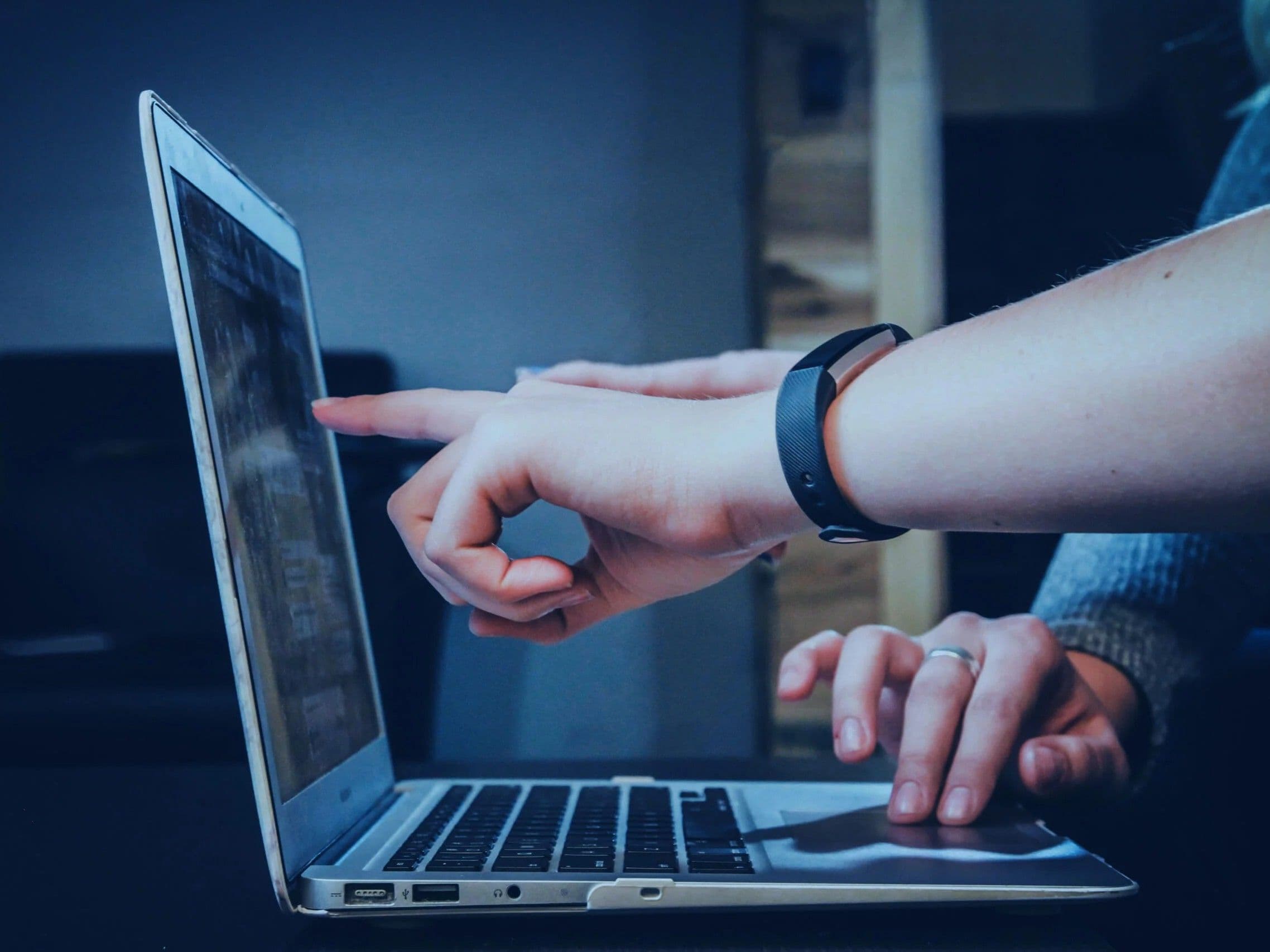 INTELLECTUAL PROPERTY AND COPYRIGHT | UFV Hero-Biblioteca-Servicios-Apoyo-Publicacion-Asesoramiento-Derechos-Autor-y-Política-Editorial-Localizar-Revistas-Donde-Publicar-Etc INTELLECTUAL PROPERTY AND COPYRIGHT | UFV Study at the Universidad Privada Madrid