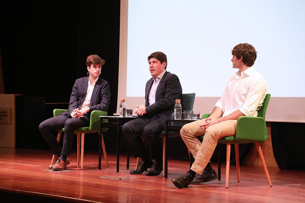 El General Manager de la FIA, Alberto Villareal, comparte en la UFV las claves de la resiliencia profesional: humildad, aprendizaje continuo y visión sostenible | UFV IMG_2309_editada El General Manager de la FIA, Alberto Villareal, comparte en la UFV las claves de la resiliencia profesional: humildad, aprendizaje continuo y visión sostenible | UFV Estudiar en Universidad Privada Madrid