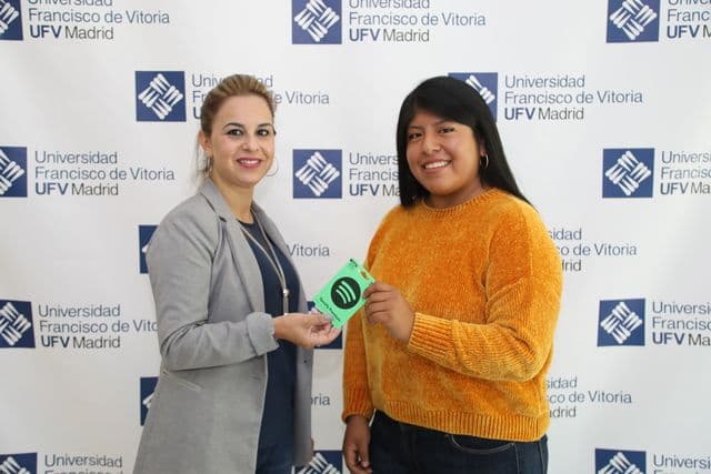 Lesli Conde, ganadora de una suscripción a Spotify gracias a la encuesta de satisfacción de Arosa | UFV IMG_4354_Easy-Resize.com Lesli Conde, ganadora de una suscripción a Spotify gracias a la encuesta de satisfacción de Arosa | UFV Estudiar en Universidad Privada Madrid