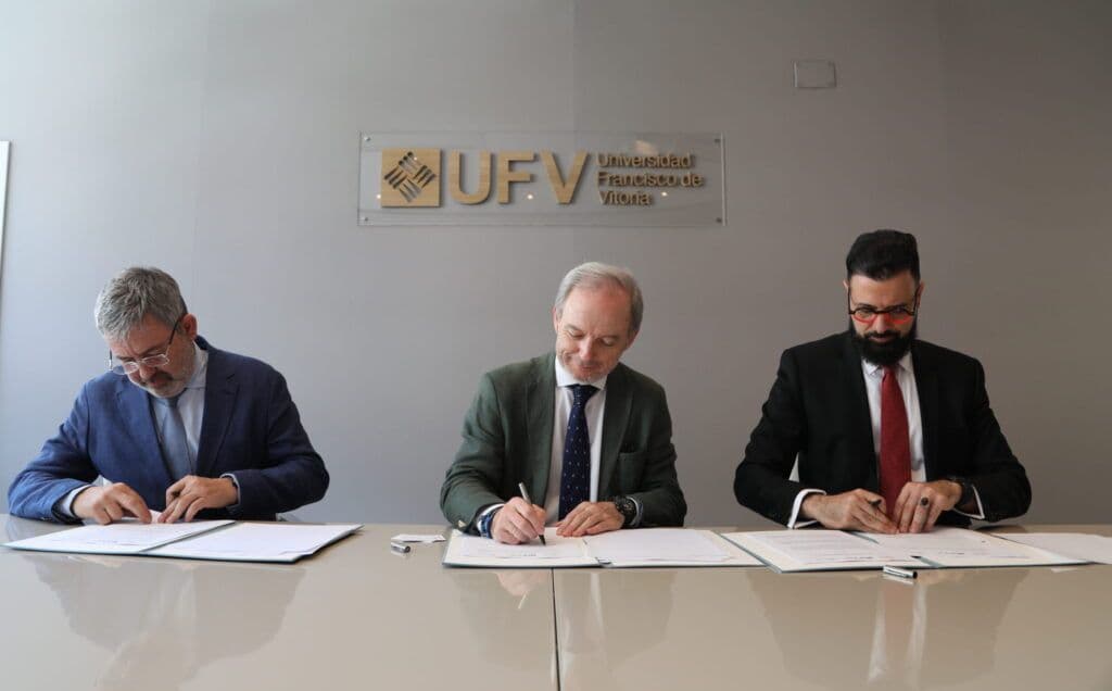 La UFV ha firmado un convenio con la Fundación Cristianos de Oriente para promover el estudio de los desafíos que enfrentan los cristianos orientales en sus respectivas regiones | UFV IMG_8600-scaled-e1718277032563-1024x636 La UFV ha firmado un convenio con la Fundación Cristianos de Oriente para promover el estudio de los desafíos que enfrentan los cristianos orientales en sus respectivas regiones | UFV Estudiar en Universidad Privada Madrid