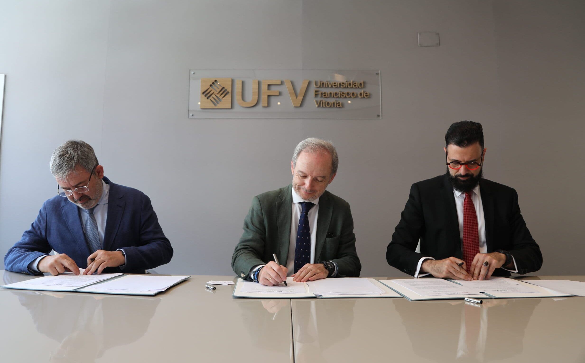 La UFV ha firmado un convenio con la Fundación Cristianos de Oriente para promover el estudio de los desafíos que enfrentan los cristianos orientales en sus respectivas regiones | UFV IMG_8600-scaled-e1718277032563 La UFV ha firmado un convenio con la Fundación Cristianos de Oriente para promover el estudio de los desafíos que enfrentan los cristianos orientales en sus respectivas regiones | UFV Estudiar en Universidad Privada Madrid
