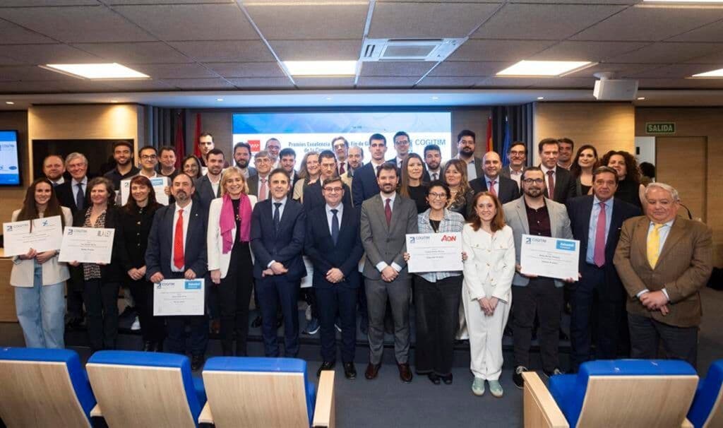 Isabel Prieto, alumna de la UFV, galardonada con el segundo premio nacional de COGITIM por su innovador violín eléctrico con diseño ergonómico | UFV Imagen1-1-1024x606 Isabel Prieto, alumna de la UFV, galardonada con el segundo premio nacional de COGITIM por su innovador violín eléctrico con diseño ergonómico | UFV Estudiar en Universidad Privada Madrid