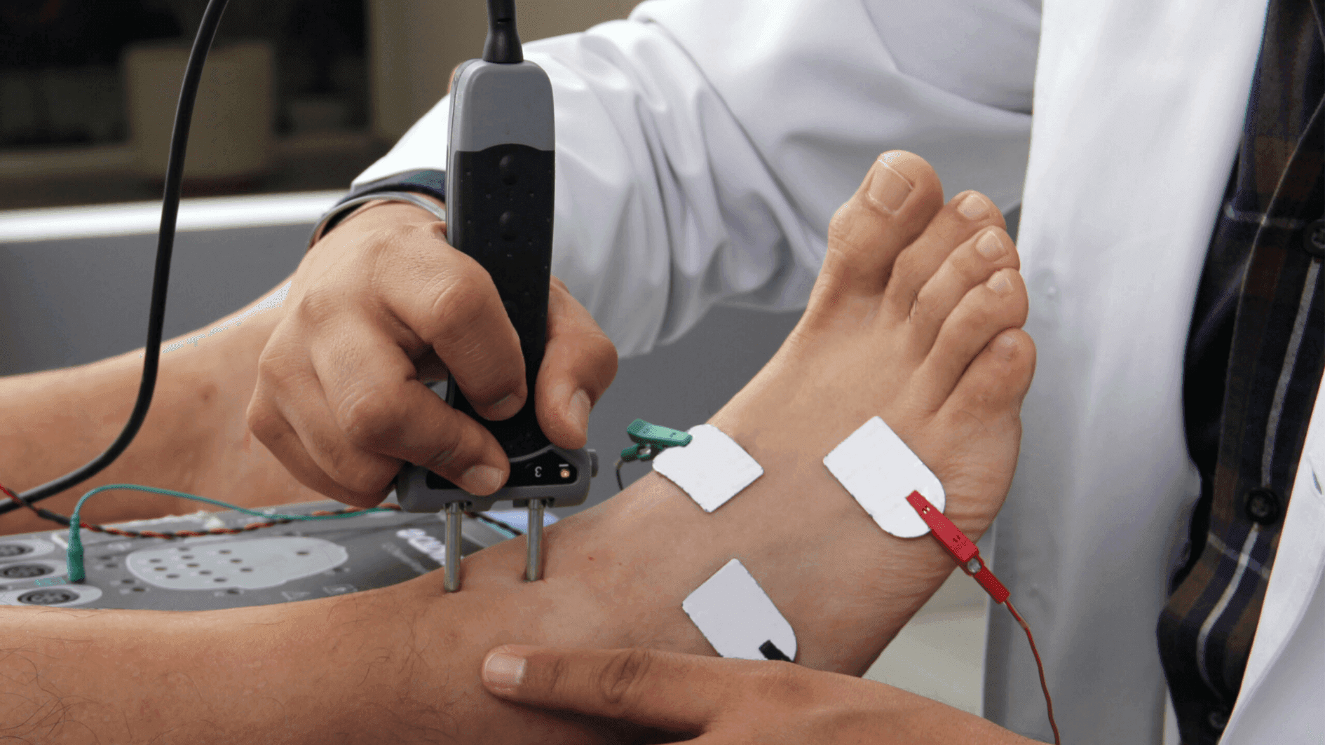 Máster de Formación Permanente en Ejercicio Físico y Abordaje Integral en Oncología - Postgrados Universidad Francisco de Vitoria M11_Hero Imagen Destacada_ Intervencionismo Ecoguiado de tobillo y pie Máster de Formación Permanente en Ejercicio Físico y Abordaje Integral en Oncología - Postgrados Universidad Francisco de Vitoria Estudiar en Universidad Privada Madrid