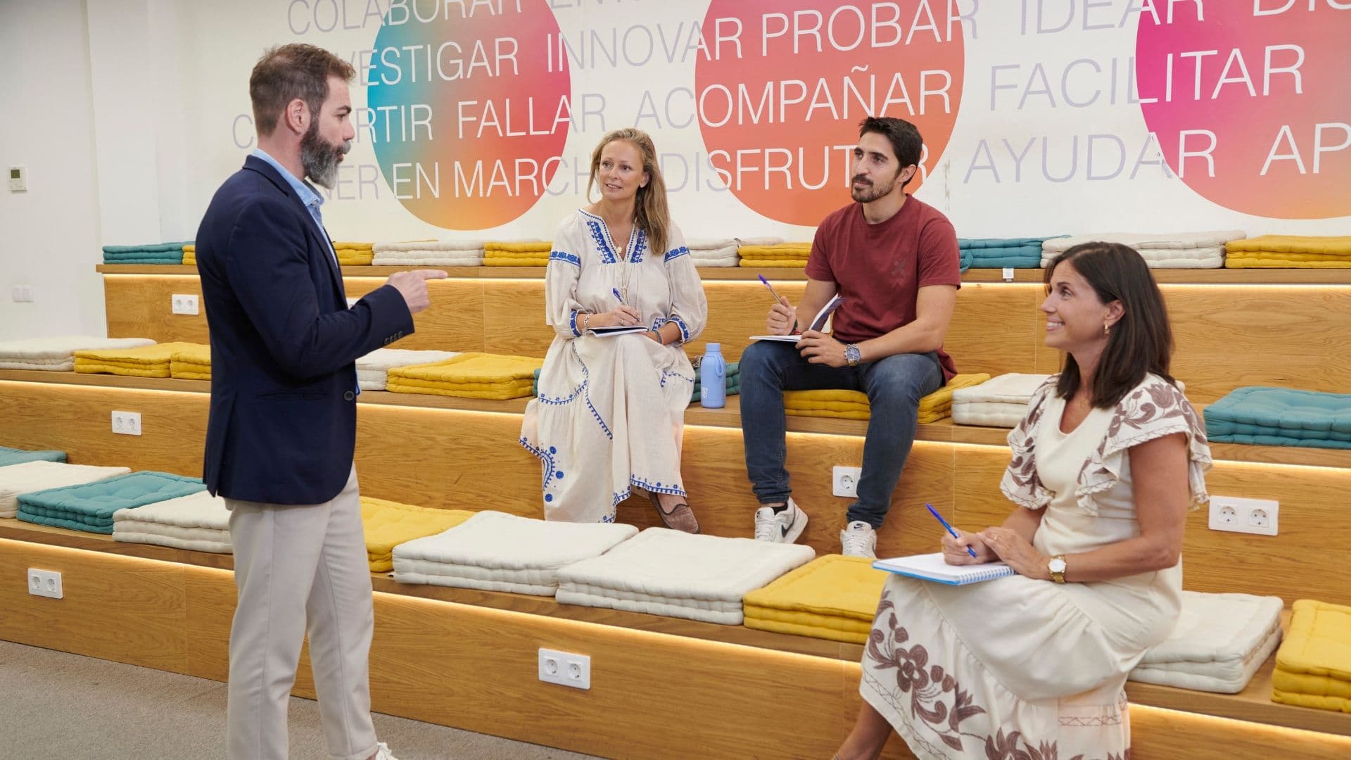 PROGRAMA DE CERTIFICACIÓN EN COACHING EJECUTIVO Y ORGANIZACIONAL - iddiufv.edu.es M11_Hero Imagen Destacada_Programa de Coaching de equipos PROGRAMA DE CERTIFICACIÓN EN COACHING EJECUTIVO Y ORGANIZACIONAL - iddiufv.edu.es Estudiar en Universidad Privada Madrid