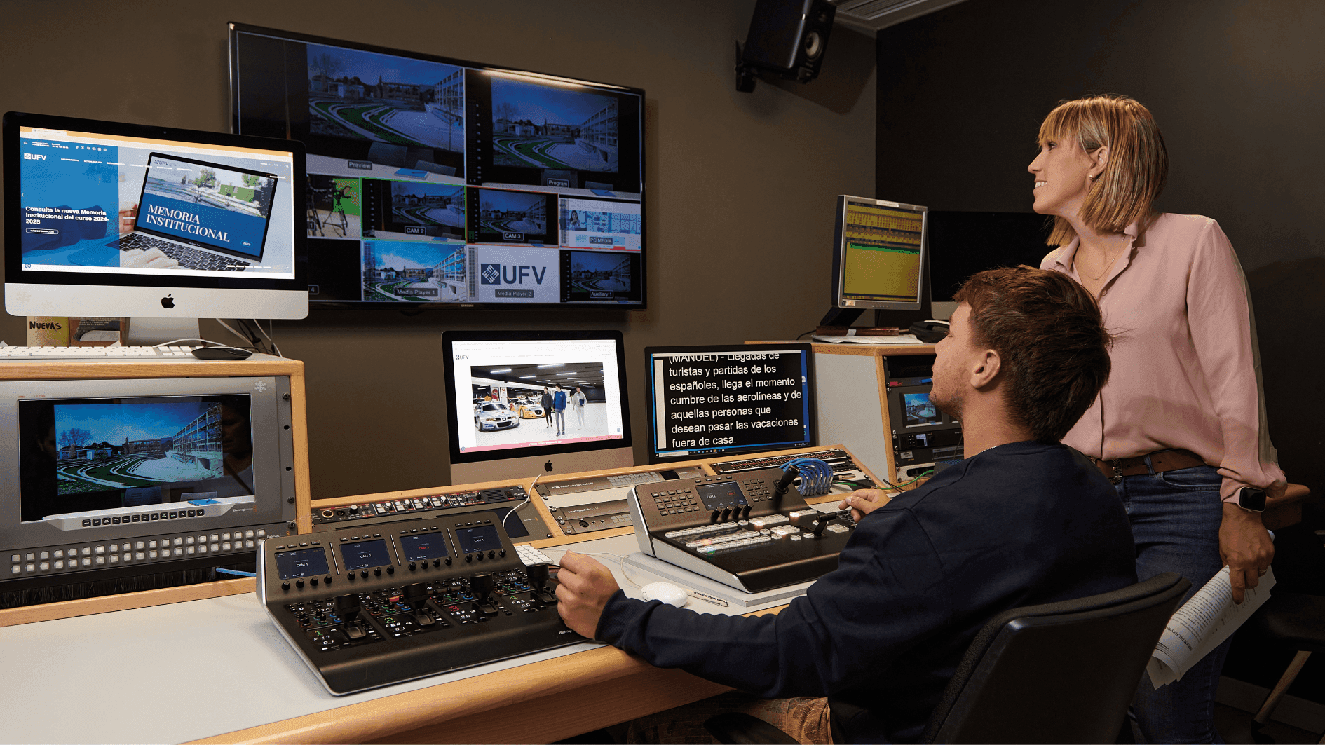 Máster de Formación Permanente en Periodismo en Televisión y en Plataformas Digitales - Postgrados Universidad Francisco de Vitoria M21_ContentText_Horizontal_producción y realización de radio y tv (1) Máster de Formación Permanente en Periodismo en Televisión y en Plataformas Digitales - Postgrados Universidad Francisco de Vitoria Estudiar en Universidad Privada Madrid