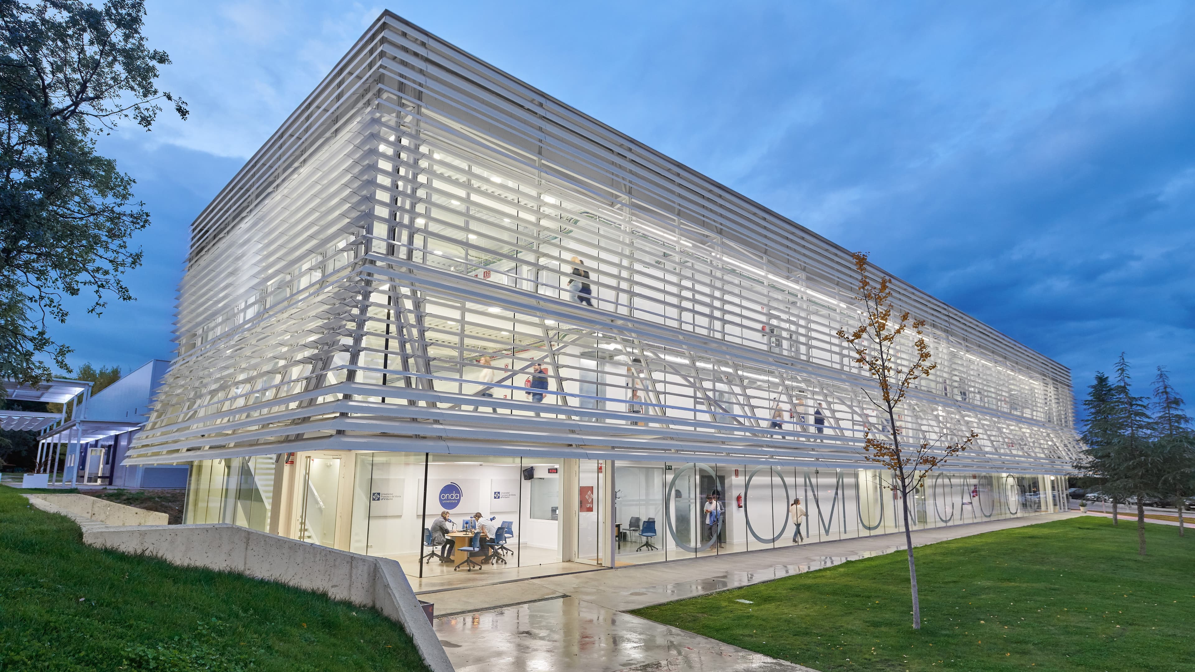 Digital Communication Degree in Madrid Study Degree. M21_Horizontal_ImgRelacionada_Comunicación Audiovisual Digital Communication Degree in Madrid Study Degree. Study at the Universidad Privada Madrid