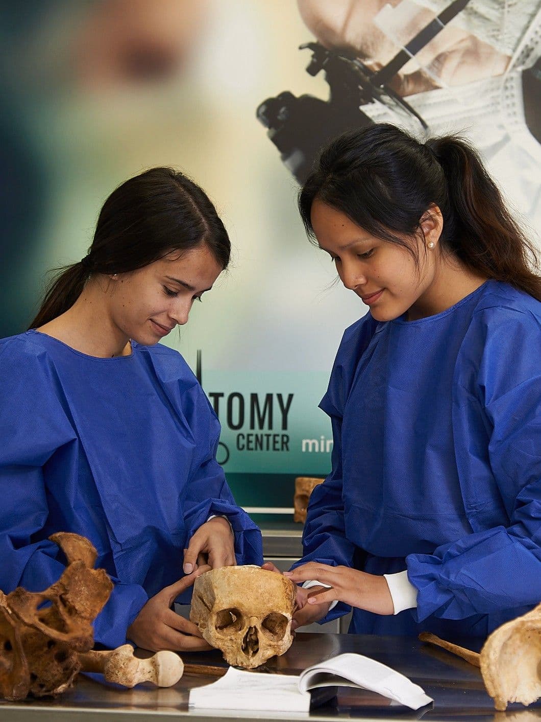 Estudiar Enfermería en Madrid en Universidad Privada M21_Vertical_ContentText1_Enfermeria Estudiar Enfermería en Madrid en Universidad Privada Estudiar en Universidad Privada Madrid