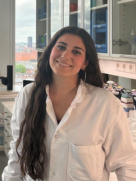 Estudiar doble Grado Farmacia y Biotecnología en Madrid. María-Apastegui Estudiar doble Grado Farmacia y Biotecnología en Madrid. Estudiar en Universidad Privada Madrid