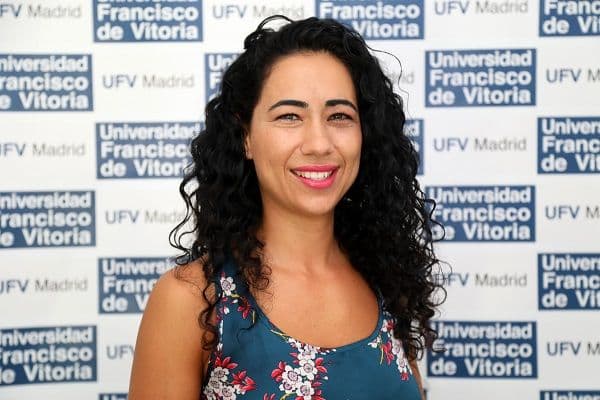 ¿Nos estamos cansando de las redes sociales? Mayra Ambrosio profesora del Taller de Periodismo Multimedia nos lo explica | UFV Mayra-Ambrosio ¿Nos estamos cansando de las redes sociales? Mayra Ambrosio profesora del Taller de Periodismo Multimedia nos lo explica | UFV Estudiar en Universidad Privada Madrid