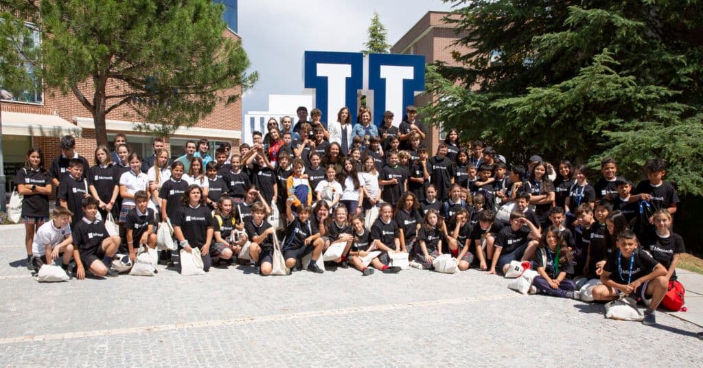 El colegio GSD de Las Rozas gana el Minecraft Education Tournament 2024 celebrado en la Universidad Francisco de Vitoria | UFV UFV_Minecraft_todos-los-coles-scaled-e1718203100837-1024x536 El colegio GSD de Las Rozas gana el Minecraft Education Tournament 2024 celebrado en la Universidad Francisco de Vitoria | UFV Estudiar en Universidad Privada Madrid