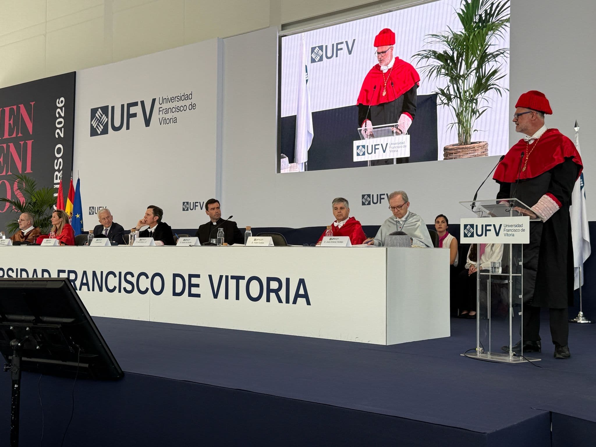 La Universidad Francisco de Vitoria gradúa a más de 5.000 alumnos llamados a liderar con humanidad en la era de la inteligencia artificial WhatsApp Image 2026-06-05 at 11.33.39 La Universidad Francisco de Vitoria gradúa a más de 5.000 alumnos llamados a liderar con humanidad en la era de la inteligencia artificial Estudiar en Universidad Privada Madrid