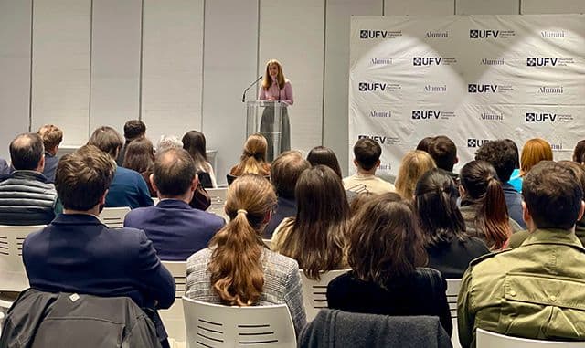 Una comunidad que impulsa el talento: las Becas Alumni abren camino a quienes más lo necesitan | UFV acto_entrega_becas06 Una comunidad que impulsa el talento: las Becas Alumni abren camino a quienes más lo necesitan | UFV Estudiar en Universidad Privada Madrid