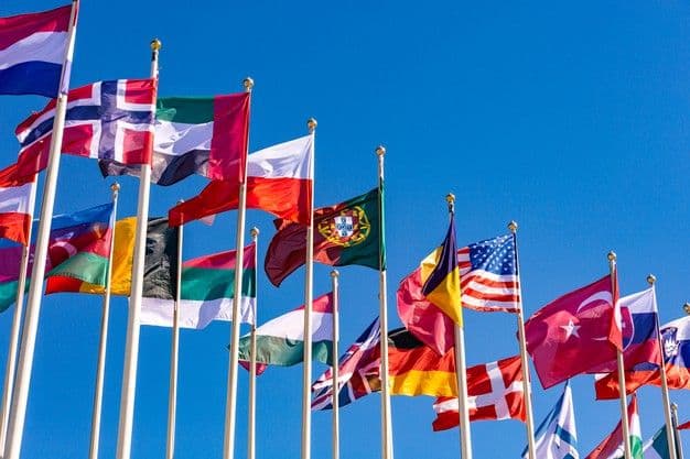 La UFV pone en marcha el programa UFV Planet para fomentar la estancia de movilidad en el extranjero | UFV banderas-diferentes-paises-ondea-al-viento-contra-cielo-azul-claro_124865-6526 La UFV pone en marcha el programa UFV Planet para fomentar la estancia de movilidad en el extranjero | UFV Estudiar en Universidad Privada Madrid