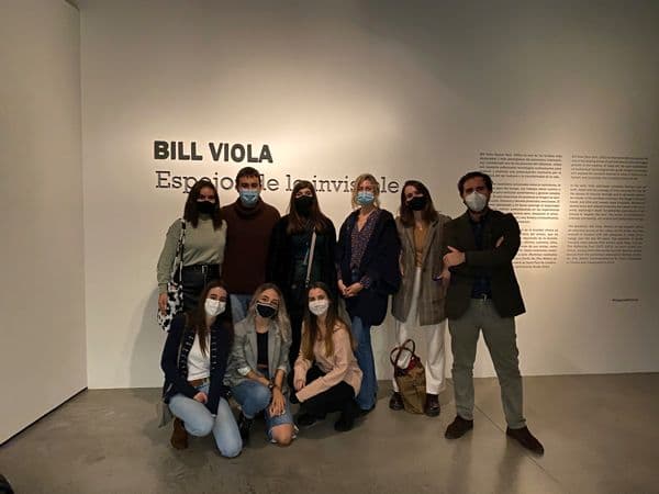 Alumnos del Doble Grado en Periodismo y Comunicación Audiovisual visitan la exposición ‘Espejos de los invisible’ | UFV exposicion-bill-viola Alumnos del Doble Grado en Periodismo y Comunicación Audiovisual visitan la exposición ‘Espejos de los invisible’ | UFV Estudiar en Universidad Privada Madrid