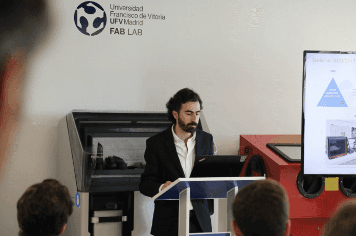 La Universidad Francisco de Vitoria inaugura las nuevas instalaciones del Laboratorio de Fabricación Digital de la mano de Sicnova para acercar la impresión 3D a la sociedad | Noticias de Actualidad UFV | UFV fab-lab La Universidad Francisco de Vitoria inaugura las nuevas instalaciones del Laboratorio de Fabricación Digital de la mano de Sicnova para acercar la impresión 3D a la sociedad | Noticias de Actualidad UFV | UFV Estudiar en Universidad Privada Madrid