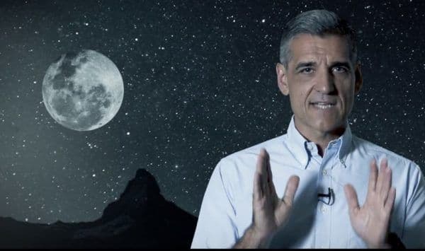 El profesor UFV Javier Reyero ofrece su charla ‘Viaje a la Luna: el triunfo de la pasión’ | UFV maxresdefault-e1585300421267 El profesor UFV Javier Reyero ofrece su charla ‘Viaje a la Luna: el triunfo de la pasión’ | UFV Estudiar en Universidad Privada Madrid