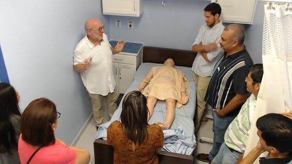 Salvador Espinosa, director del Centro Universitario de Simulación de la UFV, fue invitado a impartir el curso de instructores de simulación clínica a la Universidad de Montemorelos, en México. | UFV mexico5-1 Salvador Espinosa, director del Centro Universitario de Simulación de la UFV, fue invitado a impartir el curso de instructores de simulación clínica a la Universidad de Montemorelos, en México. | UFV Estudiar en Universidad Privada Madrid