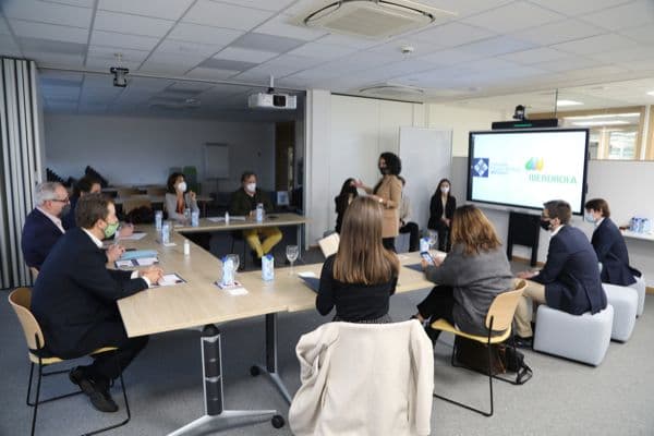 Iberdrola comparte una sesión ‘Learning by doing’ con los alumnos de ADE y Marketing | UFV mk-ufv Iberdrola comparte una sesión ‘Learning by doing’ con los alumnos de ADE y Marketing | UFV Estudiar en Universidad Privada Madrid