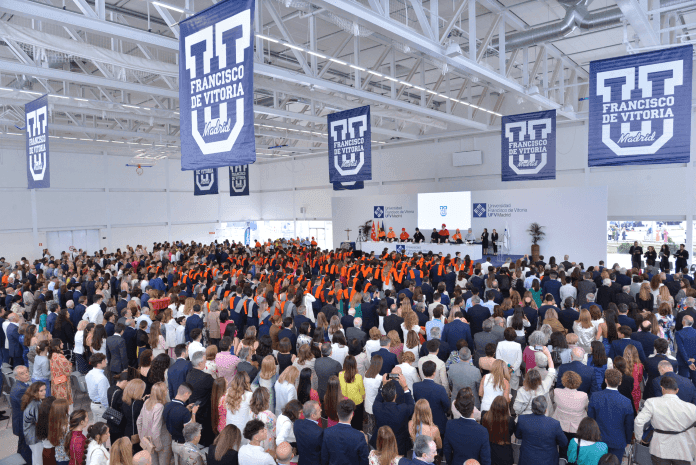 Cerca de 2000 alumnos de la Universidad Francisco de Vitoria se gradúan este curso 2022/2023 | Noticias de Actualidad UFV | UFV portada-graduaciones Cerca de 2000 alumnos de la Universidad Francisco de Vitoria se gradúan este curso 2022/2023 | Noticias de Actualidad UFV | UFV Estudiar en Universidad Privada Madrid