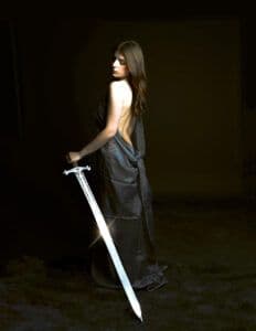 El arte como lenguaje del mito: jóvenes creadores de la UFV reinterpretan lo sagrado en el VI Certamen Asteria | UFV segundoAccesit_InesBroncano_Atenea-232x300 El arte como lenguaje del mito: jóvenes creadores de la UFV reinterpretan lo sagrado en el VI Certamen Asteria | UFV Estudiar en Universidad Privada Madrid