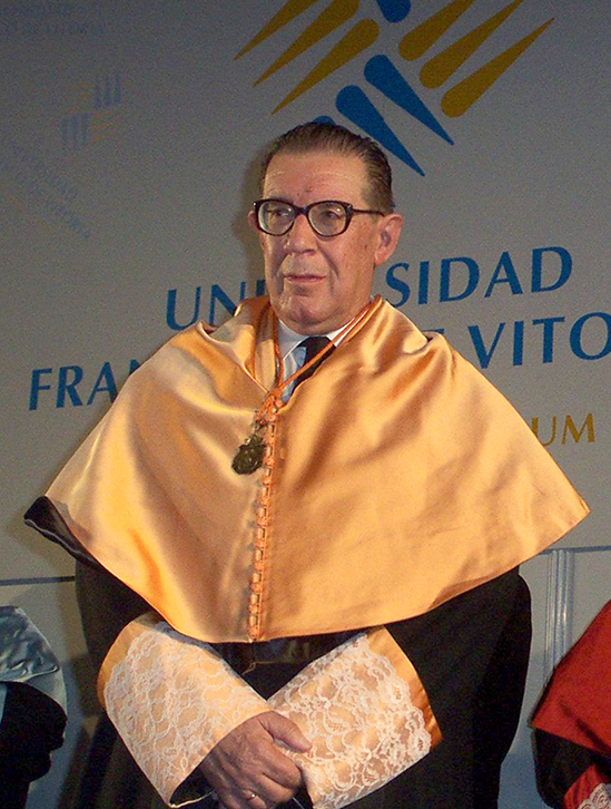 Doctorados Honoris Causa JUAN VELARDE FUENTES Doctorados Honoris Causa Estudiar en Universidad Privada Madrid
