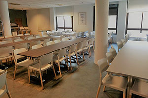 En tus cafeterías the home UFV cafeteria colegio mayor mesas En tus cafeterías Estudiar en Universidad Privada Madrid
