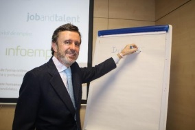 28 personas han mejorado su empleabilidad a través de la formación recibida por los voluntarios de la UFV rector 28 personas han mejorado su empleabilidad a través de la formación recibida por los voluntarios de la UFV Estudiar en Universidad Privada Madrid