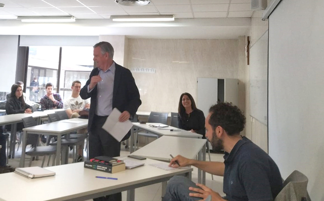 Tomás Alfaro, José Luis Parada y Nieves Carmona imparten una “clase a tres voces” sobre el papel del Estado en la economía clase tres ufv Tomás Alfaro, José Luis Parada y Nieves Carmona imparten una “clase a tres voces” sobre el papel del Estado en la economía Estudiar en Universidad Privada Madrid
