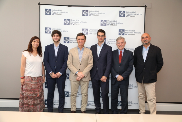 El equipo SyTaCa de la UFV ganador de Startup Programme 2019 representará a España en la final internacional del programa de emprendimiento Junior Achievement Europe Enterprise Challenge Pablo Guinea Benito y Pedro García Colmenero ganadores de la Final Nacional de Startup Programme Easy Resize.com El equipo SyTaCa de la UFV ganador de Startup Programme 2019 representará a España en la final internacional del programa de emprendimiento Junior Achievement Europe Enterprise Challenge Estudiar en Universidad Privada Madrid