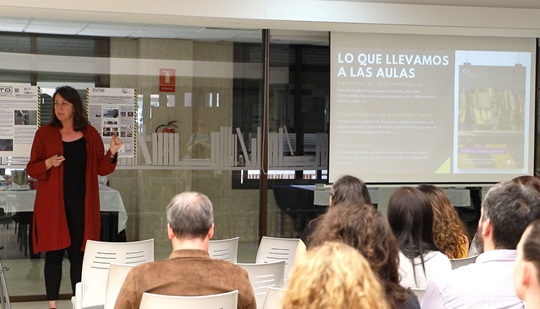 Así fue la I Semana de la INnovación y el emprendimienTO INTO into2 Así fue la I Semana de la INnovación y el emprendimienTO INTO