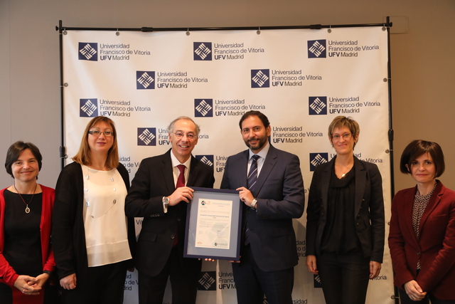 La Universidad Francisco de Vitoria consigue la certificación ISO 45001:2018 IMG 0045 Easy Resize.com La Universidad Francisco de Vitoria consigue la certificación ISO 45001:2018 Estudiar en Universidad Privada Madrid