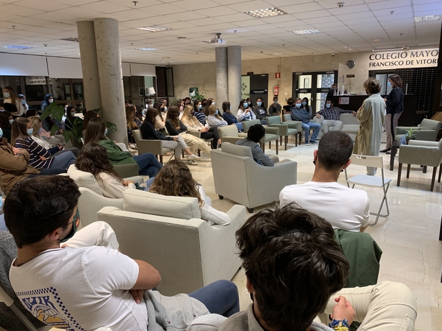 Foro ‘Aprendamos a amar’ en el Colegio Mayor Francisco de Vitoria %name Foro ‘Aprendamos a amar’ en el Colegio Mayor Francisco de Vitoria Estudiar en Universidad Privada Madrid