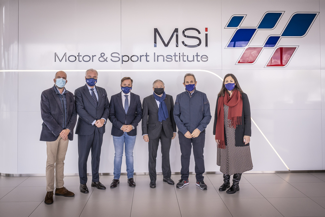 Jean Todt, presidente de la FIA (Federación Internacional de Automovilismo) visita el Motor & Sport Institute MSI MSI VISITA JEAN TODT Jean Todt, presidente de la FIA (Federación Internacional de Automovilismo) visita el Motor & Sport Institute MSI Estudiar en Universidad Privada Madrid