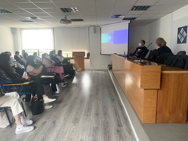 Los alumnos de Grado en Publicidad de la UFV se reúnen con Ricardo H. Ontalba Ricardo H 1 Los alumnos de Grado en Publicidad de la UFV se reúnen con Ricardo H. Ontalba Estudiar en Universidad Privada Madrid